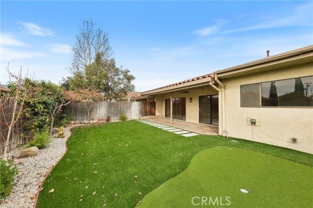 465 Champlain Drive, Claremont, CA 91711