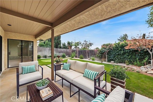 465 Champlain Drive, Claremont, CA 91711