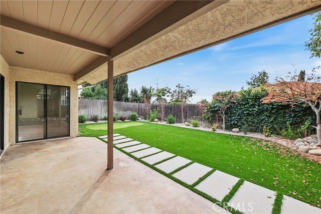 465 Champlain Drive, Claremont, CA 91711