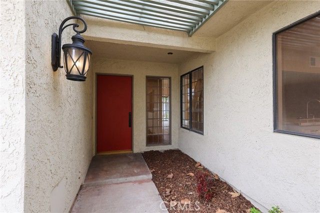 465 Champlain Drive, Claremont, CA 91711