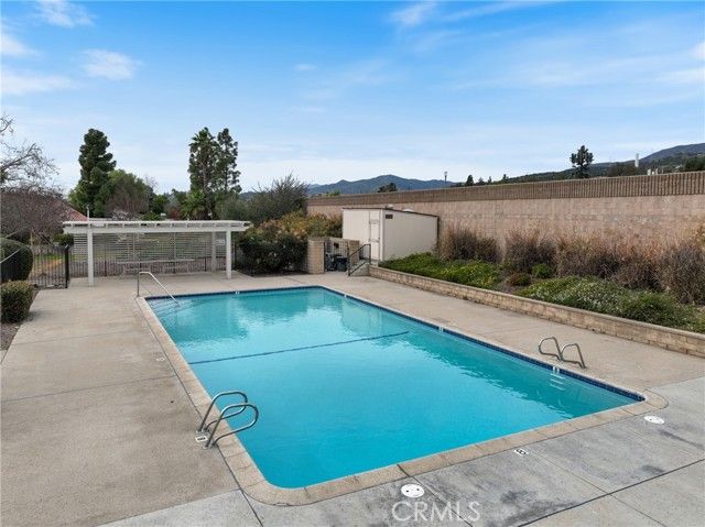 465 Champlain Drive, Claremont, CA 91711