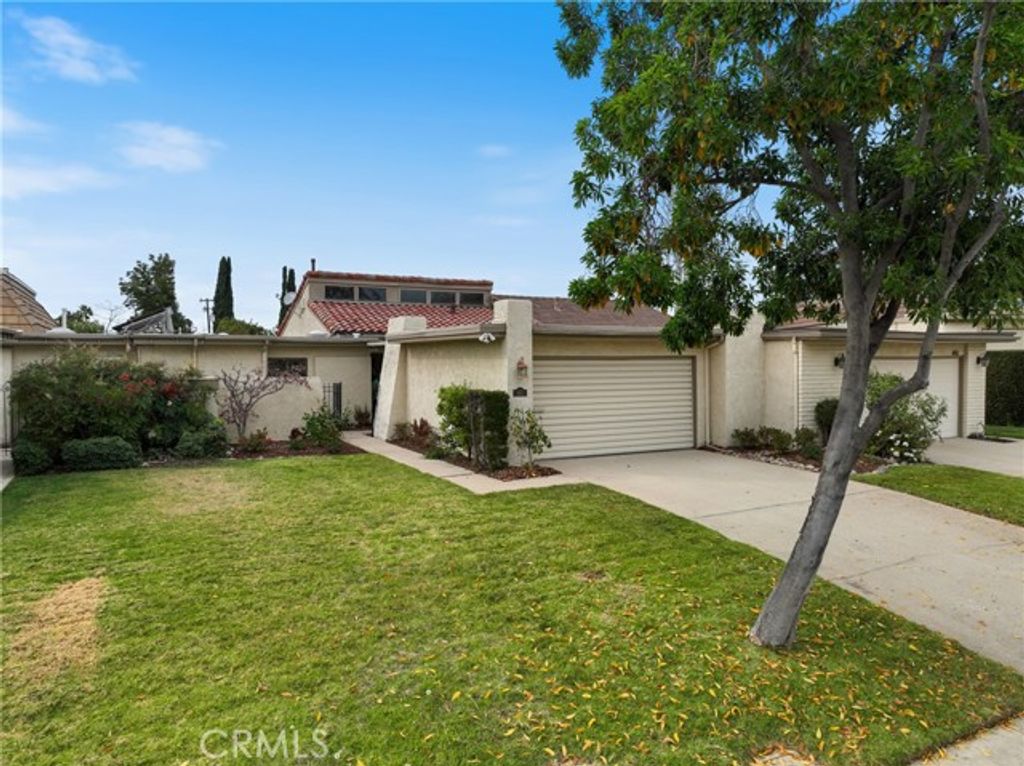 465 Champlain Drive, Claremont, CA 91711