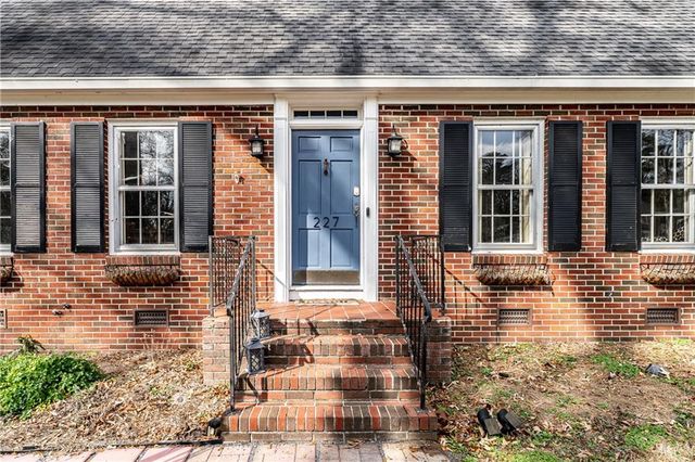 227 W Lakeshore SE Drive, Rome, GA 30161