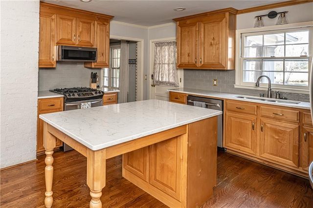 227 W Lakeshore SE Drive, Rome, GA 30161