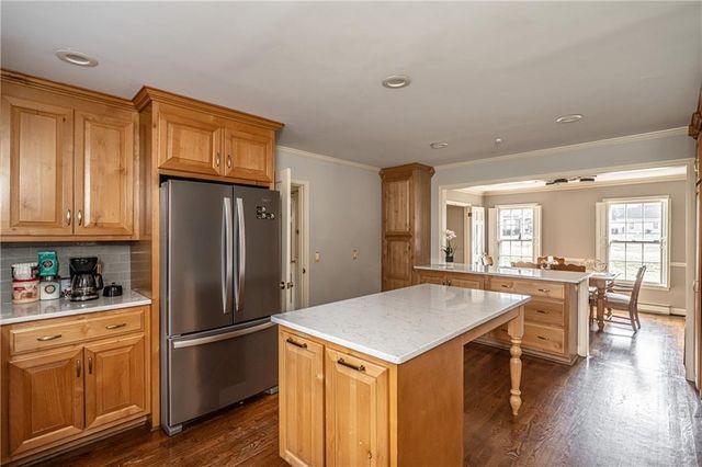 227 W Lakeshore SE Drive, Rome, GA 30161