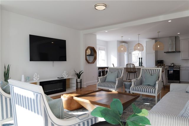 299 Prospect Avenue, Middletown, RI 02842