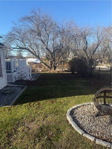 299 Prospect Avenue, Middletown, RI 02842