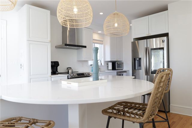 299 Prospect Avenue, Middletown, RI 02842