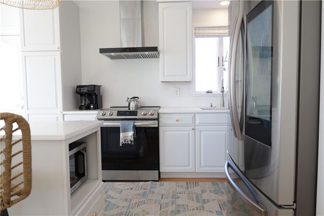 299 Prospect Avenue, Middletown, RI 02842