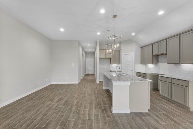 810 Orchard Vale Road, Rosharon, TX 77583