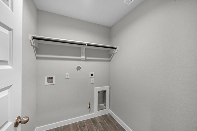 810 Orchard Vale Road, Rosharon, TX 77583