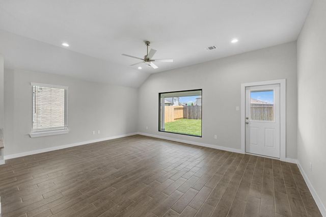 810 Orchard Vale Road, Rosharon, TX 77583