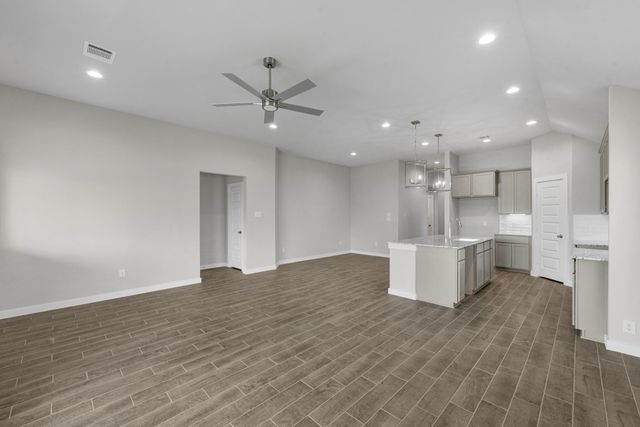 810 Orchard Vale Road, Rosharon, TX 77583