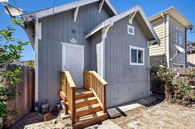1217 82Nd Ave, Oakland, CA 94621