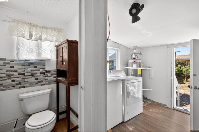 1217 82Nd Ave, Oakland, CA 94621
