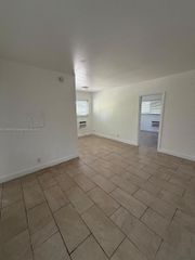 7155 Rue Notre Dame 6, Miami Beach, FL 33141