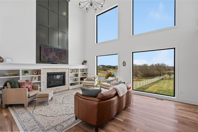 1917 Redbud Street, Norwalk, IA 50211