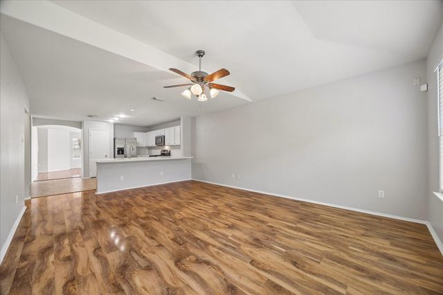 223 Sunset Colony Drive, Rosharon, TX 77583