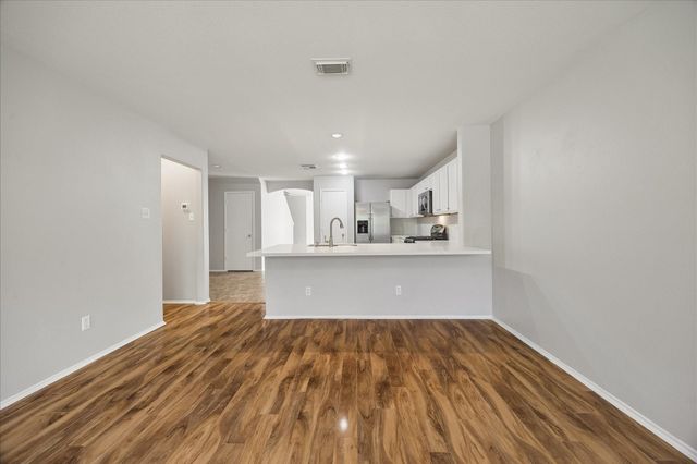 223 Sunset Colony Drive, Rosharon, TX 77583