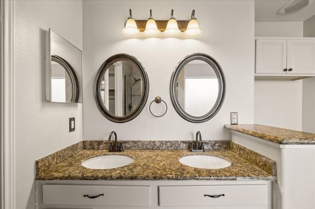 223 Sunset Colony Drive, Rosharon, TX 77583