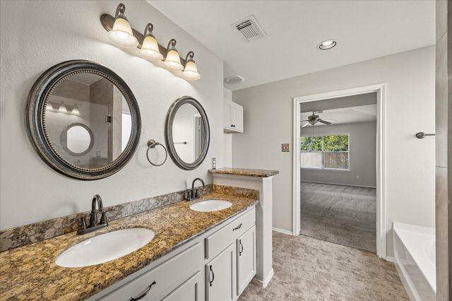 223 Sunset Colony Drive, Rosharon, TX 77583