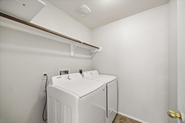 223 Sunset Colony Drive, Rosharon, TX 77583