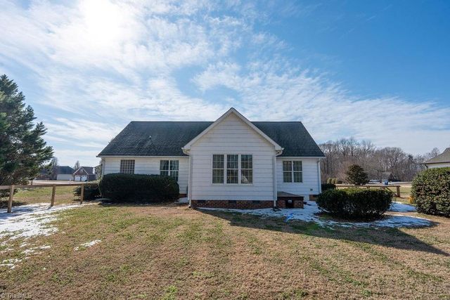 2743 Whispering Way, Sophia, NC 27350