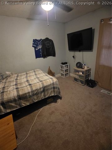 5217 Dalewood Drive, Cross Lanes, WV 25313