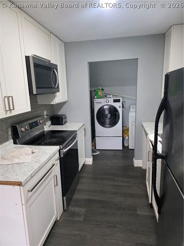 5217 Dalewood Drive, Cross Lanes, WV 25313