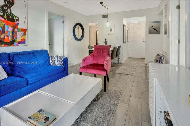 2600 Collins Avenue 204, Miami Beach, FL 33140