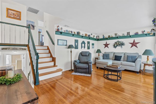 107 1st Avenue, Kings Park, NY 11754