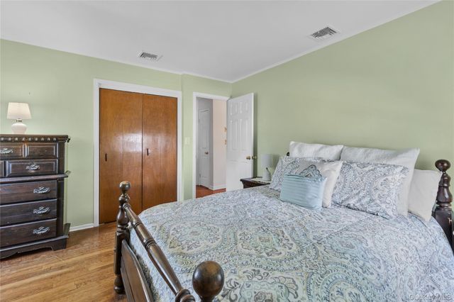 107 1st Avenue, Kings Park, NY 11754