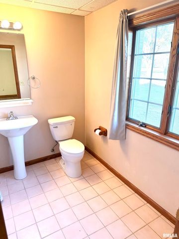 3500 Branchwood Drive, Quincy, IL 62301