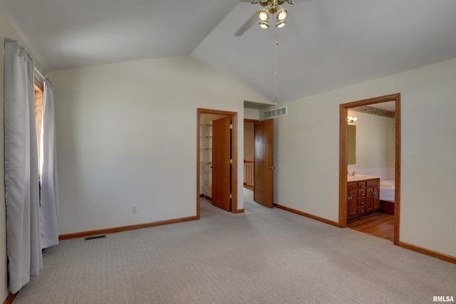 3500 Branchwood Drive, Quincy, IL 62301