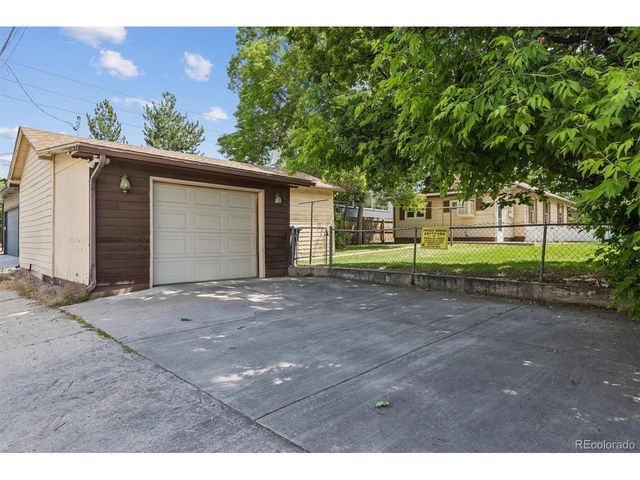 2111 S Grant St, Denver, CO 80210