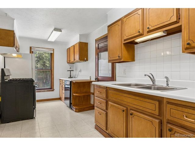 2111 S Grant St, Denver, CO 80210