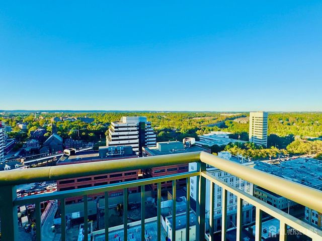 1 Spring Street 1806, New Brunswick, NJ 08901