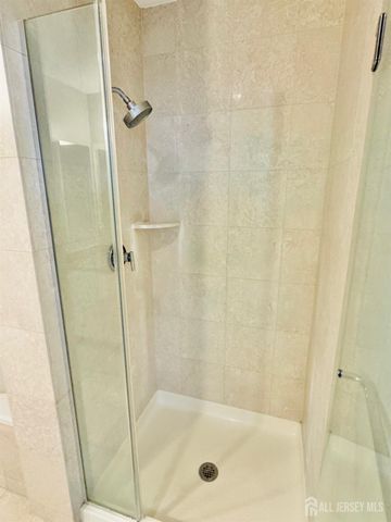 1 Spring Street 1806, New Brunswick, NJ 08901