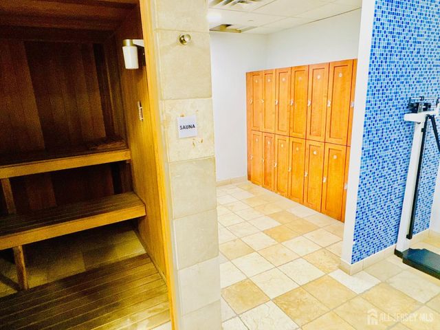 1 Spring Street 1806, New Brunswick, NJ 08901