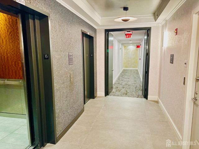 1 Spring Street 1806, New Brunswick, NJ 08901