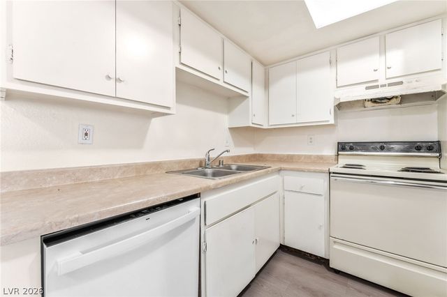 5309 West Cheyenne Avenue 2, Las Vegas, NV 89108