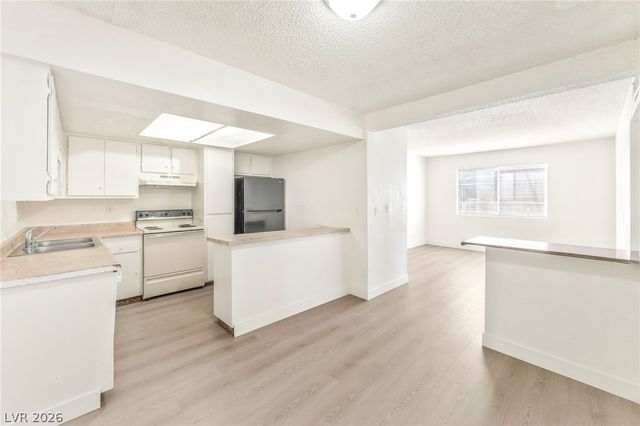 5309 West Cheyenne Avenue 2, Las Vegas, NV 89108