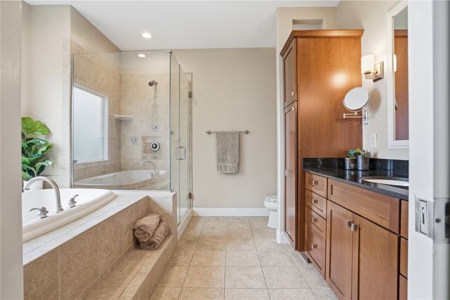 2360 Grey Wolf, Hiawatha, IA 52233