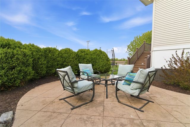 2360 Grey Wolf, Hiawatha, IA 52233