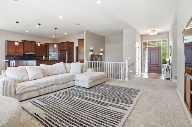 2360 Grey Wolf, Hiawatha, IA 52233