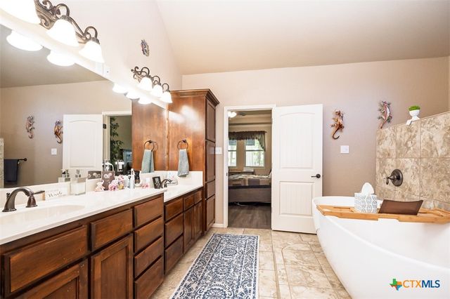 8022 Bella Charca Parkway, Nolanville, TX 76559