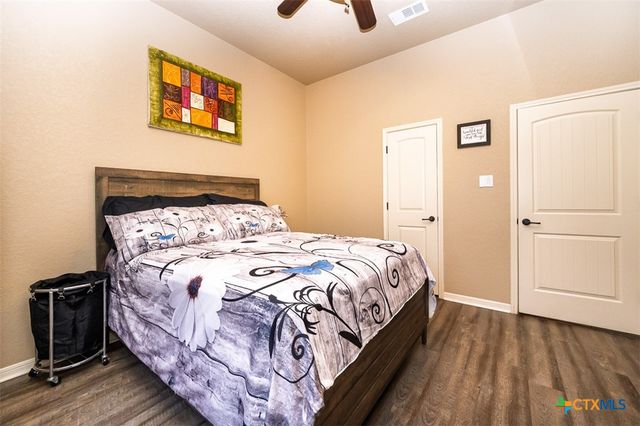 8022 Bella Charca Parkway, Nolanville, TX 76559