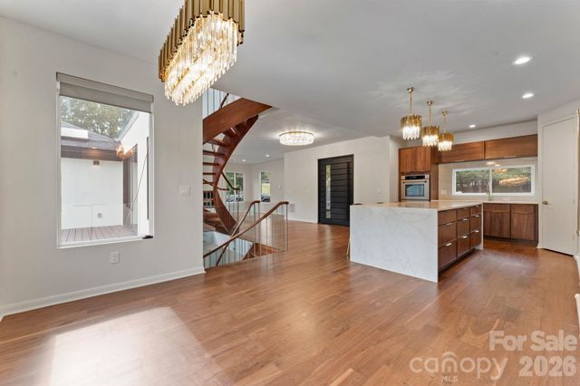 1064 Greylyn Drive, Matthews, NC 28104