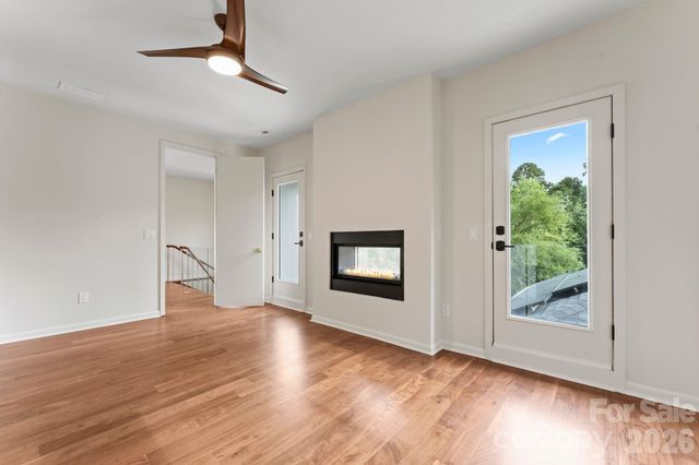 1064 Greylyn Drive, Matthews, NC 28104