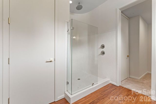 1064 Greylyn Drive, Matthews, NC 28104